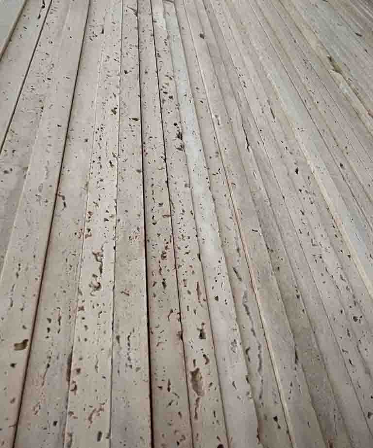 تصویر تراورتن کرم عسلی دره بخاری