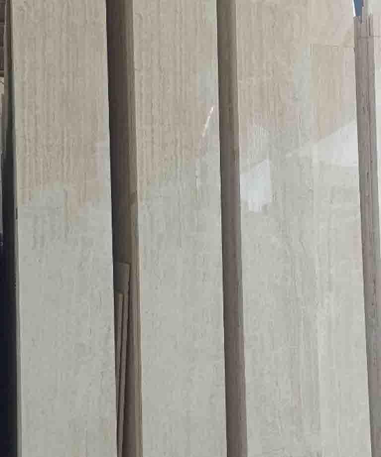 تصویر تراورتن موج دار عباس آباد سفید